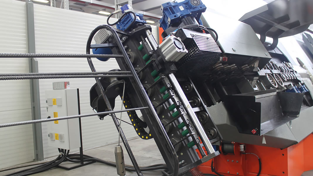 Eura 20_stirrup bender and bar shaping machine from coil_insert unit